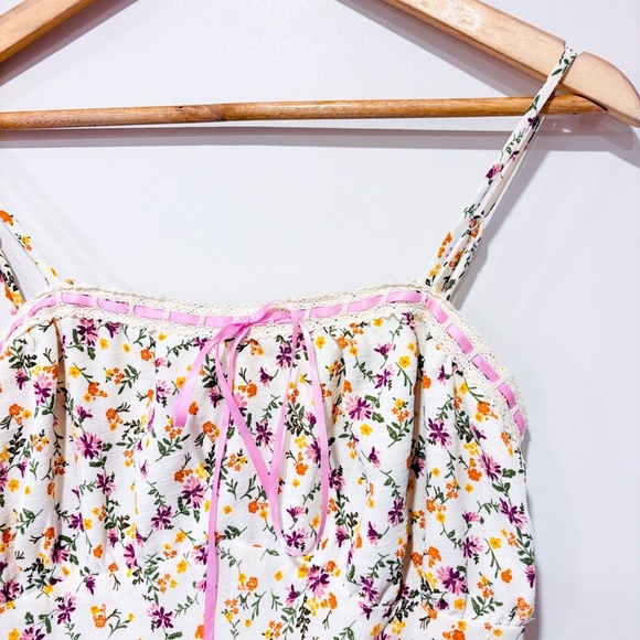 Cream floral dress - Picture 3 of 6